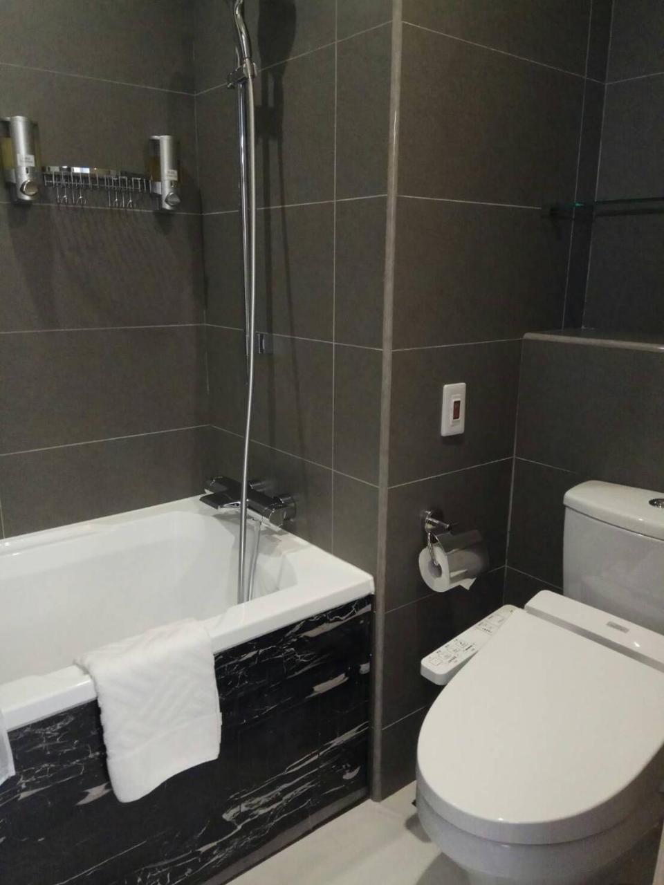 Jolley Hotel Тайбэй Экстерьер фото
